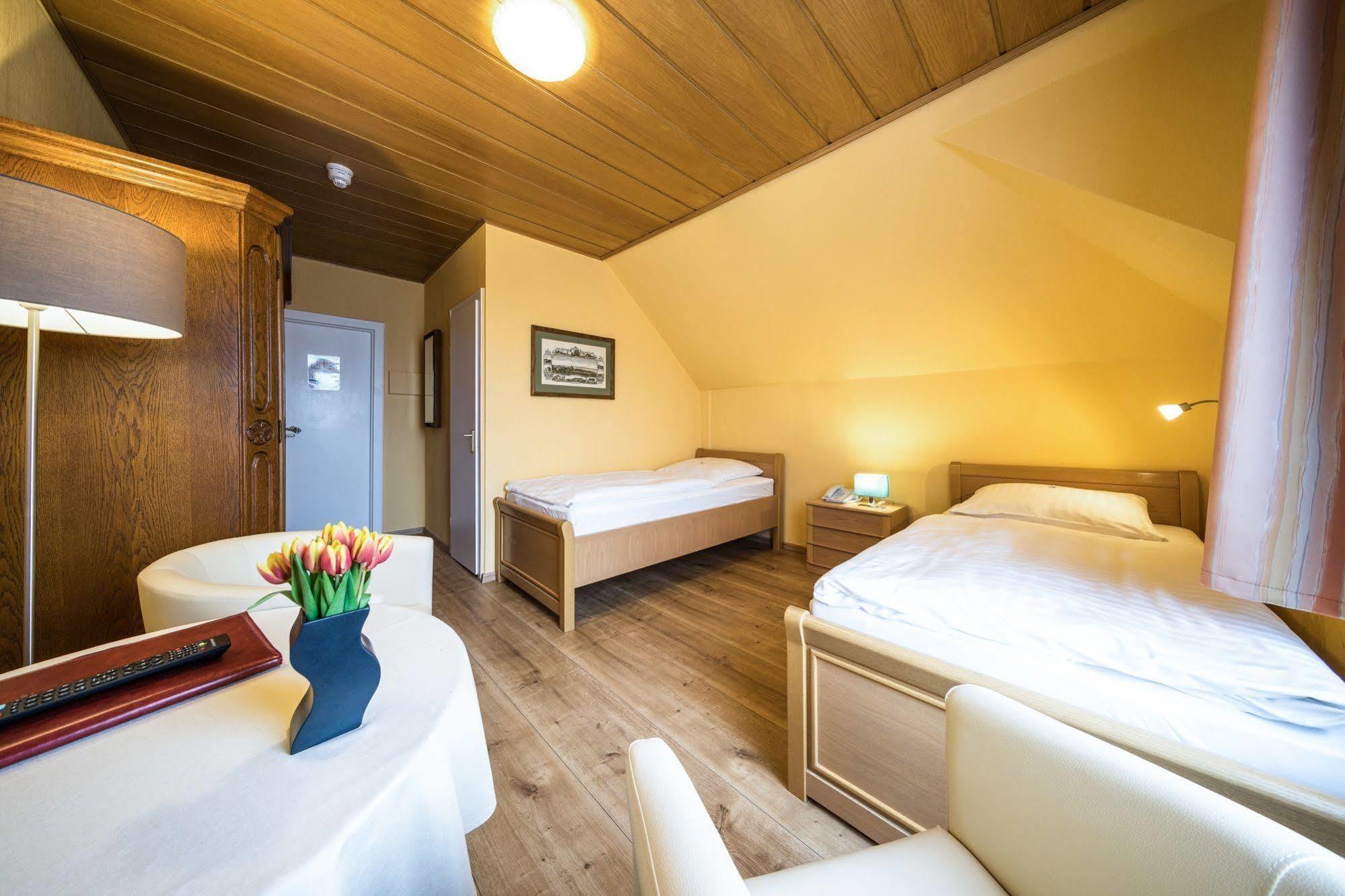 Parkhotel Pyrmont บัดเพอร์ทอนท์ ภายนอก รูปภาพ